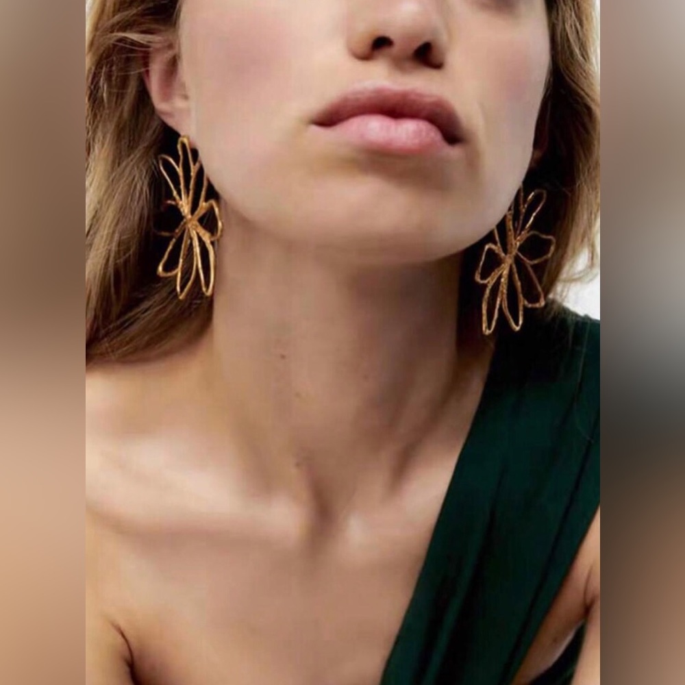 New For Love & Lemons Boho Floral Cutout Statement Earrings - Picture 10 of 15